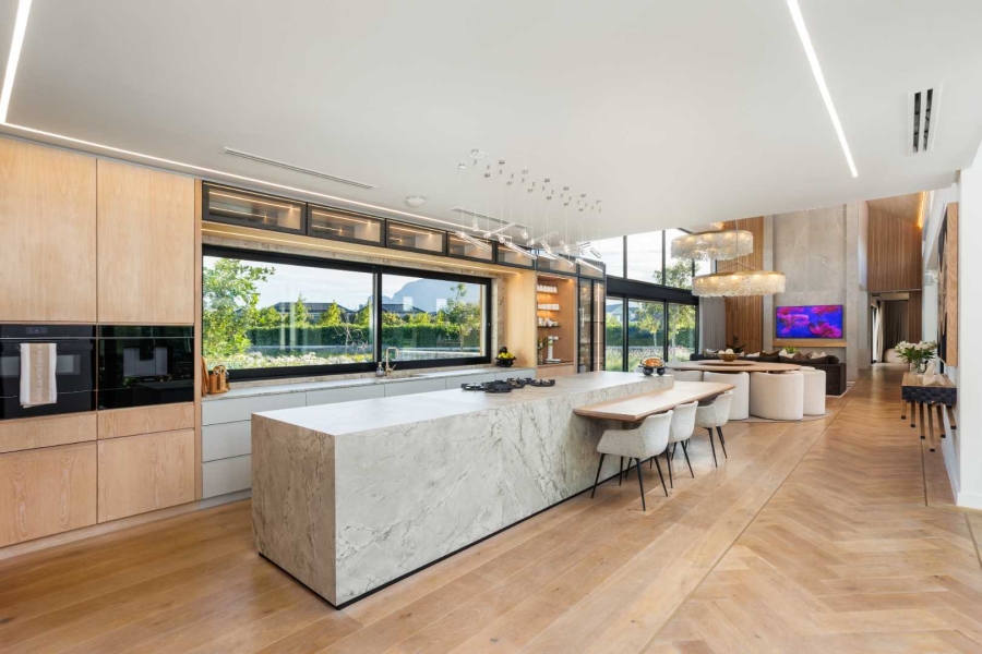 7 Bedroom Property for Sale in Val De Vie Estate Western Cape